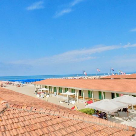 Attico Al Mare Appartement Viareggio Buitenkant foto