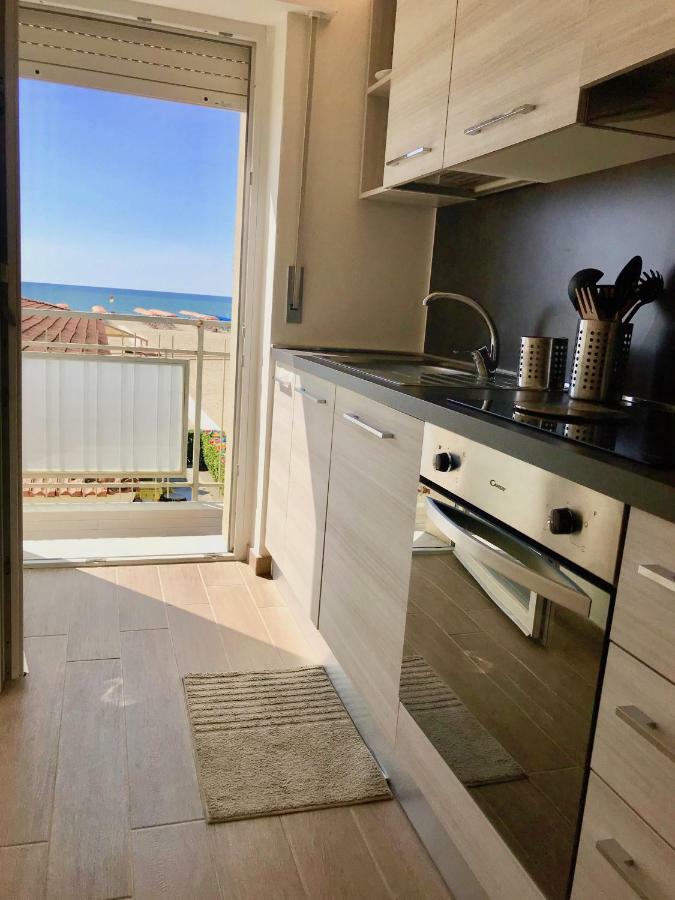 Attico Al Mare Appartement Viareggio Buitenkant foto